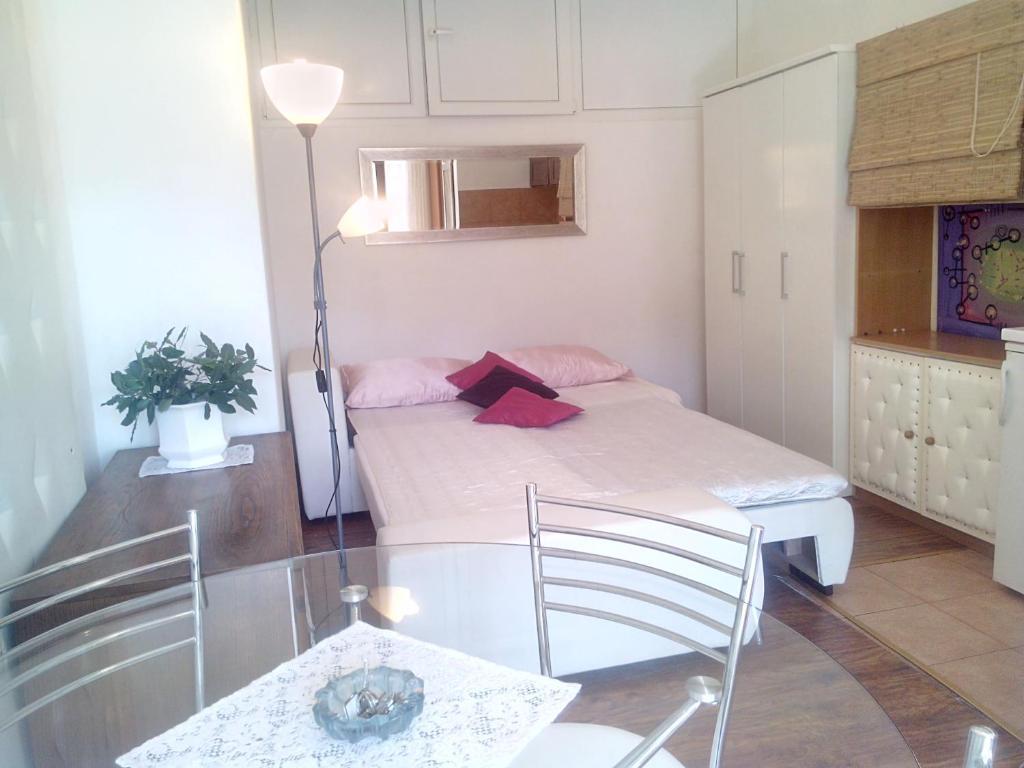 Collins Apartments Pula Habitación foto